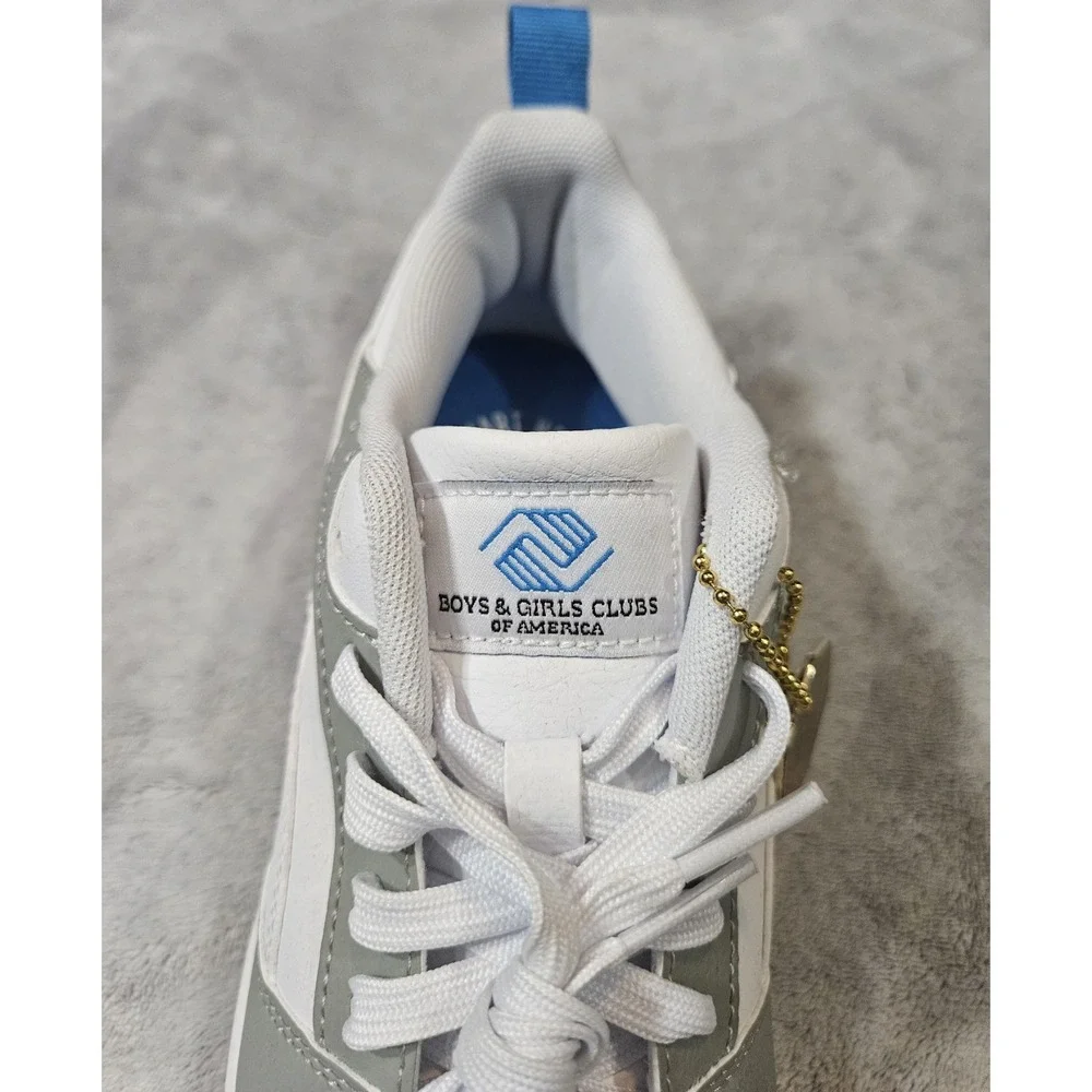 Puma Boys and Girls Club Sneakers Juniors Size 5.5